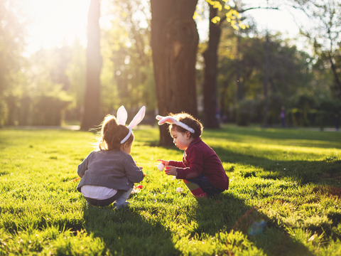 Egg-citing Easter Hunt Ideas for Kids image