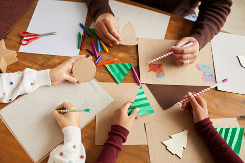 10 Of Our Favorite Holiday Kids Crafts image